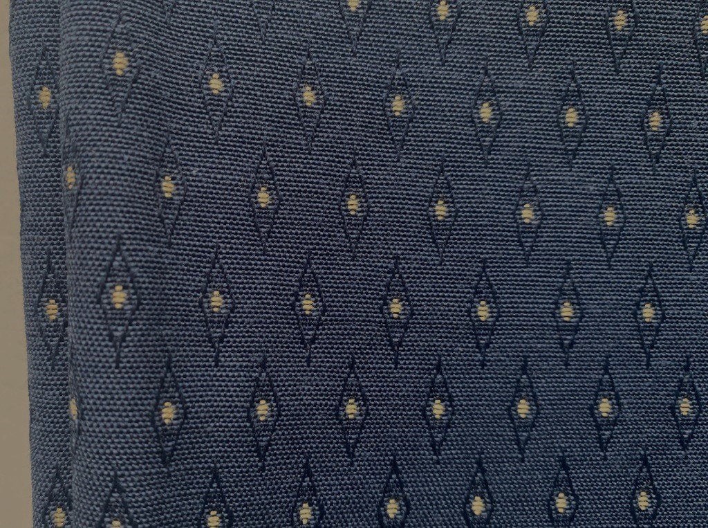 Restant meubelstof; donkerblauw+geel geweven; NU 35 euro, Blauw, 120 cm of meer, Nieuw, Ophalen of Verzenden