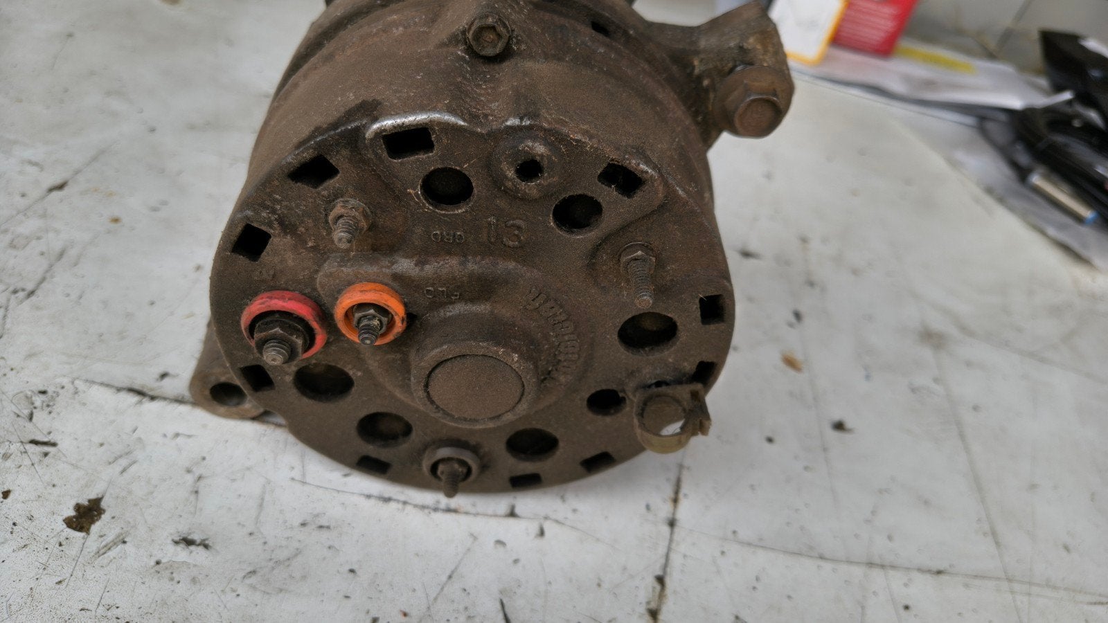 Dynamo Ford 351W, past ook op 302 en 289 motoren V-snaar, Ophalen of Verzenden