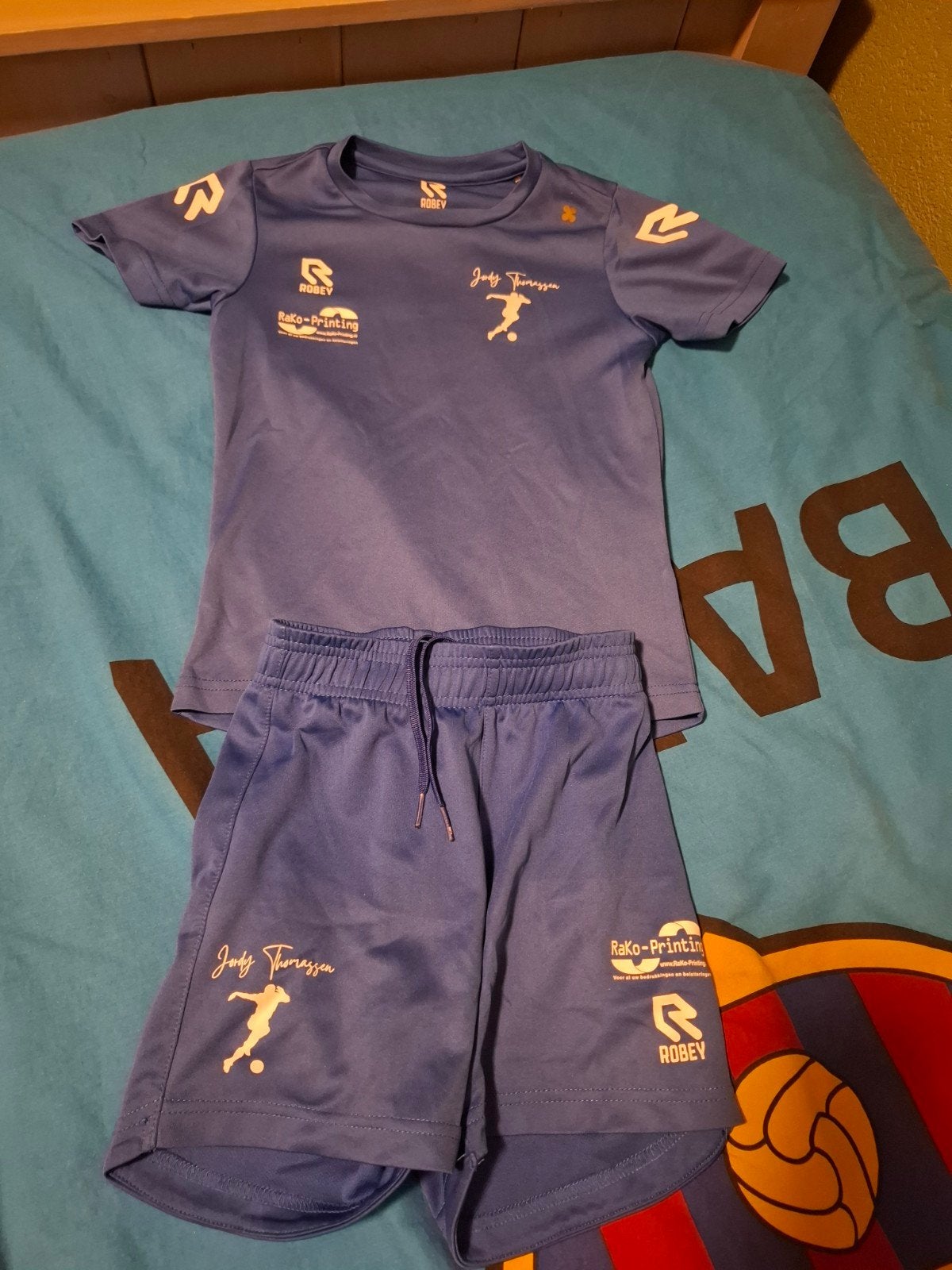 Trainingsset Voetbalschool Jordy Thomassen - Maat 128, Ophalen of Verzenden