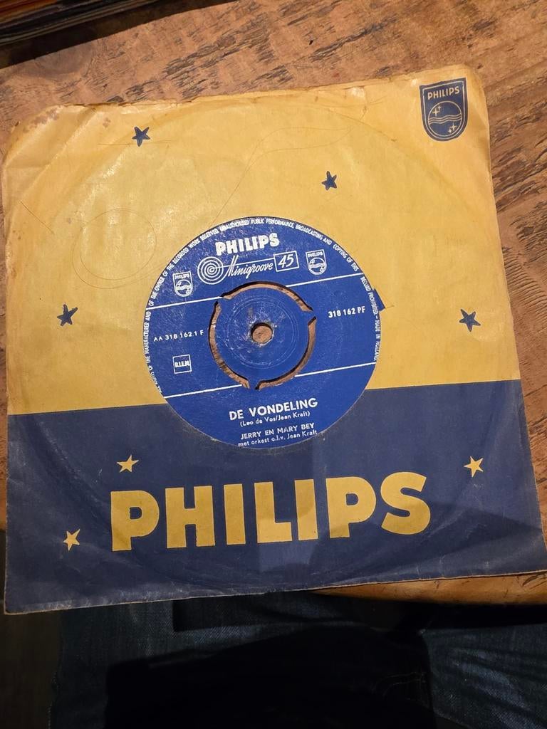 Jerry en Mary Bey - De Vondeling (Philips Minigroove 45), Ophalen of Verzenden