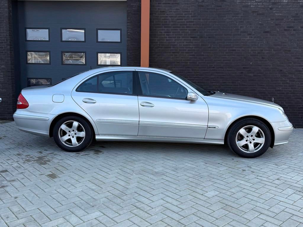 Mercedes-Benz E-klasse 240 Avantgarde | 2002 | 1e Eig. | NL, Automaat, Achterwielaandrijving, Gebruikt, Zwart