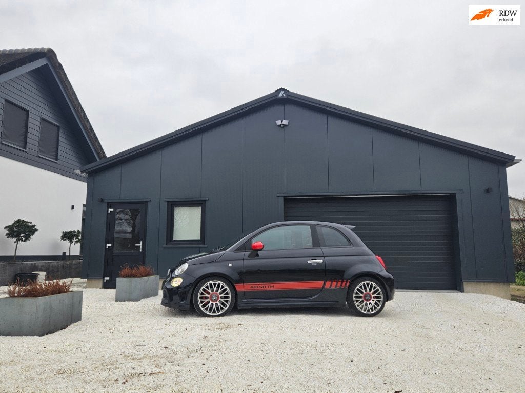 Fiat 500 1.4 T-Jet Abarth 595 70th Anniversary, Auto's, Voorwielaandrijving, Euro 6, 4 cilinders, Zwart
