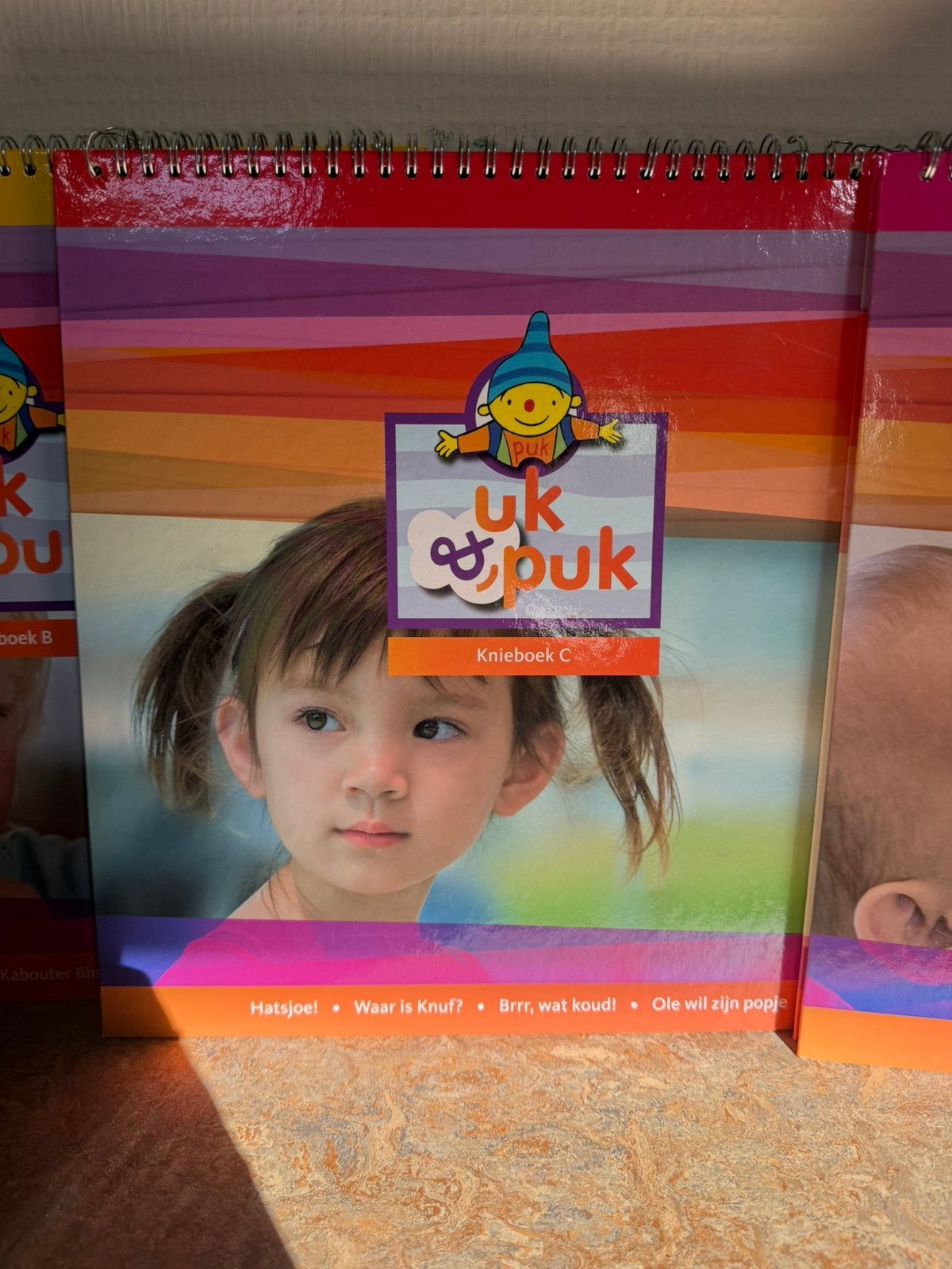 Foto 7 van Puk knuffel en boeken