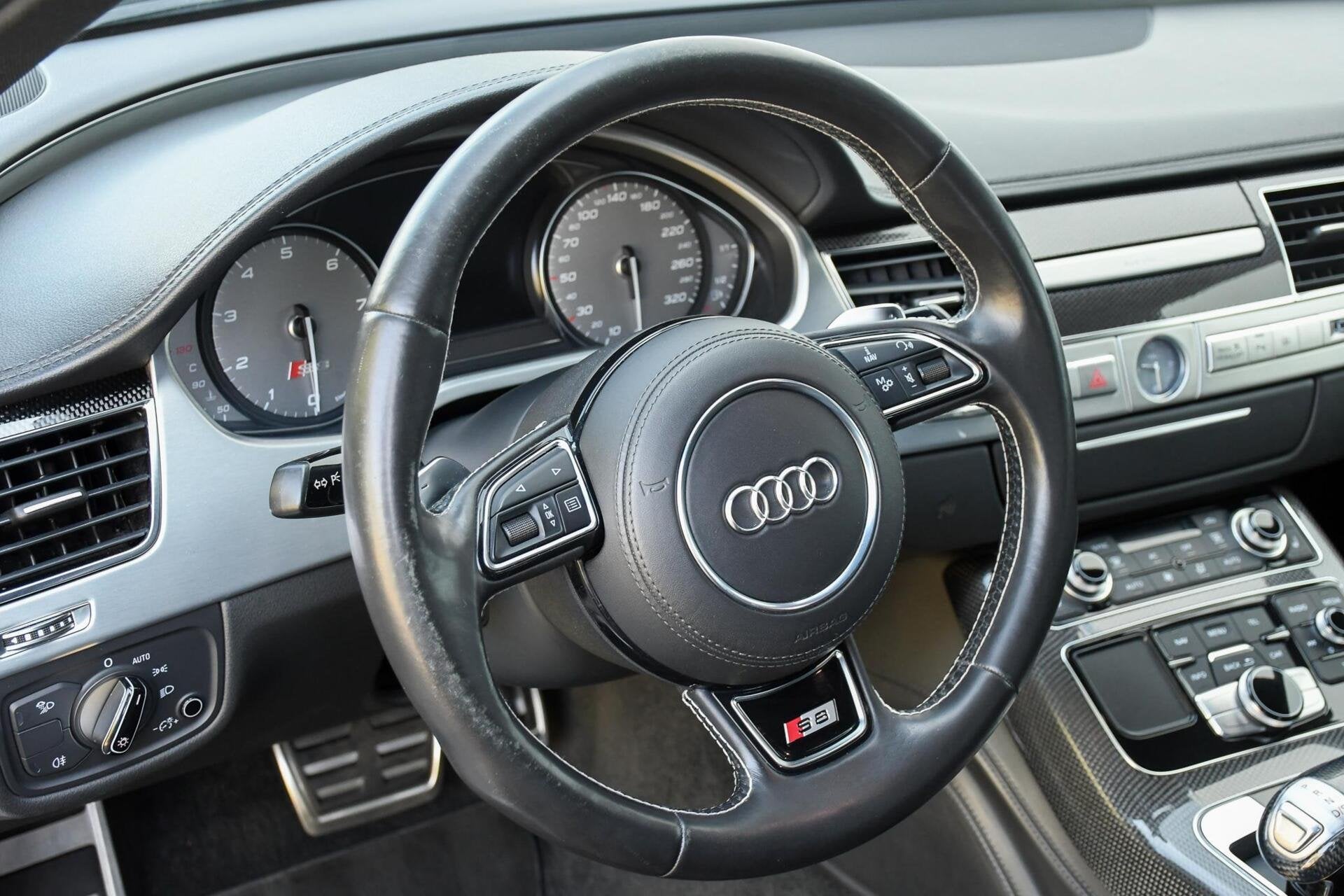 Audi S8 4.0 TFSI S8 quattro Pro Line+ Nieuwe Motor 61000km, Auto's, Automaat, Euro 5, Gebruikt, Lichtsensor
