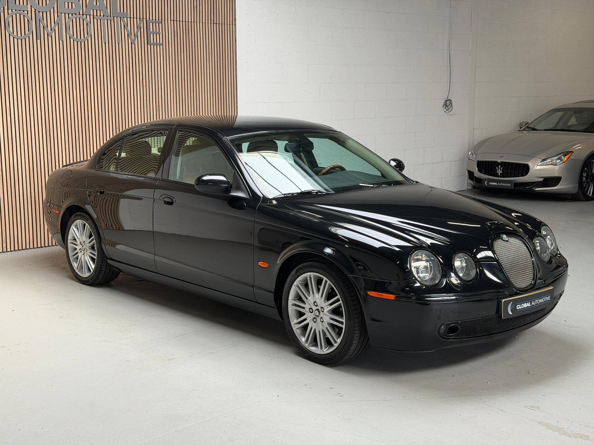 Jaguar S-type 4.2 V8 Executive - LEDER - NAVI - TELEFOON - S, Auto's, Jaguar, Automaat, Achterwielaandrijving, Gebruikt, 1850 kg