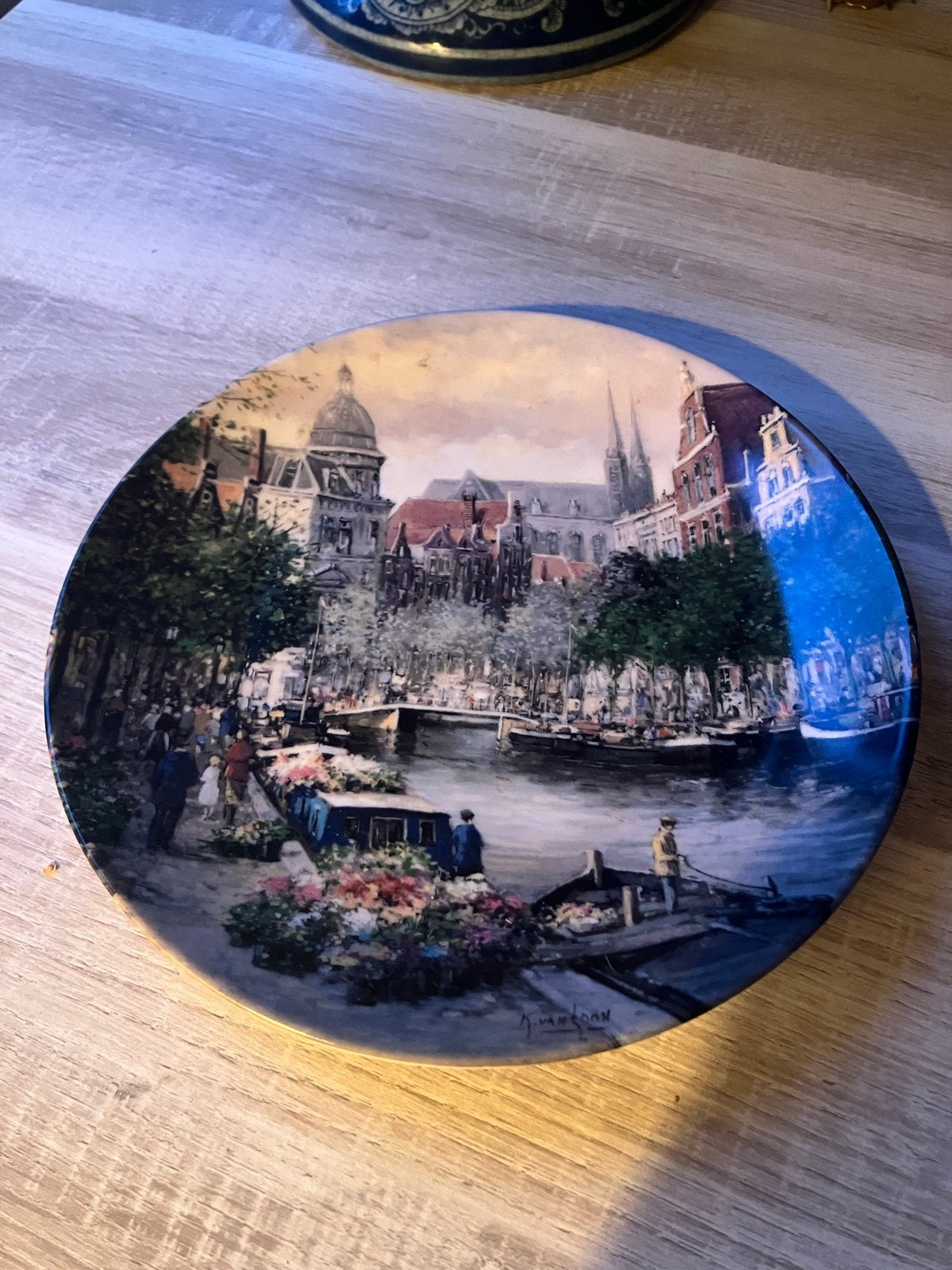 Royal Mosa Sierbord "De Amsterdamse Bloemengracht" 1990, Ophalen of Verzenden