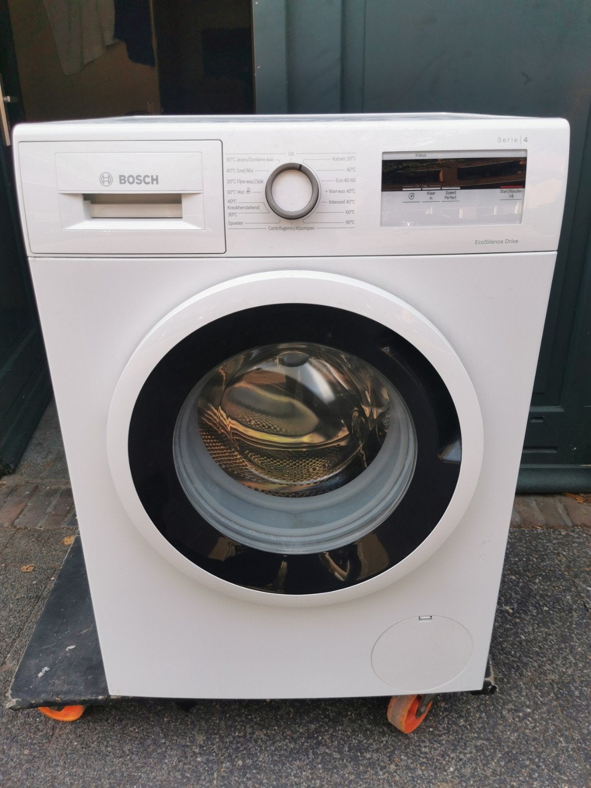 Bosch wasmachine te koop in verband met de aankoop van een, Ophalen of Verzenden, Zo goed als nieuw, 1200 tot 1600 toeren, Minder dan 85 cm