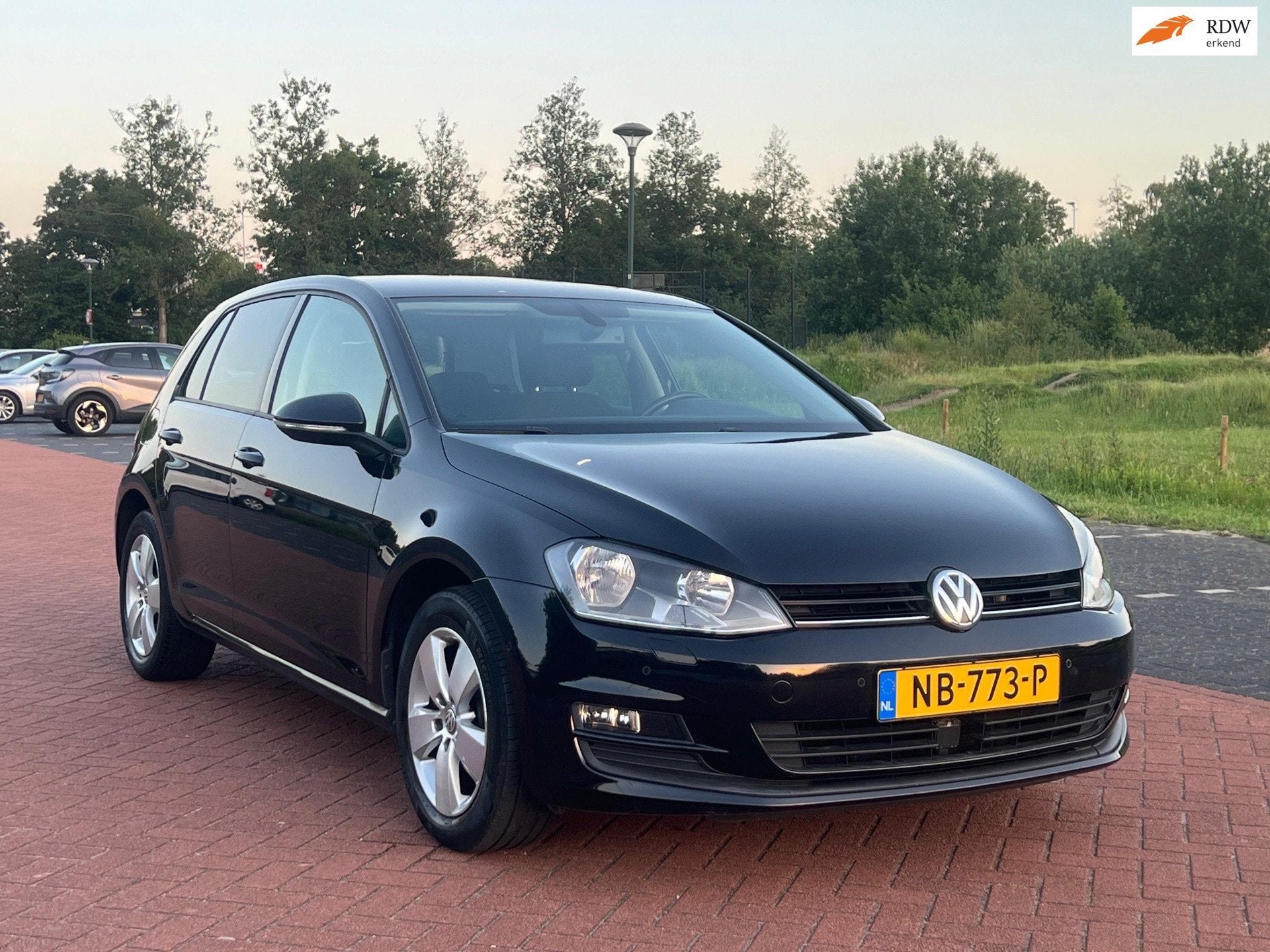 Volkswagen Golf 1.2 TSI Business Edition R Connected 5DR AUT, Gebruikt, Euro 6, 4 cilinders, Zwart