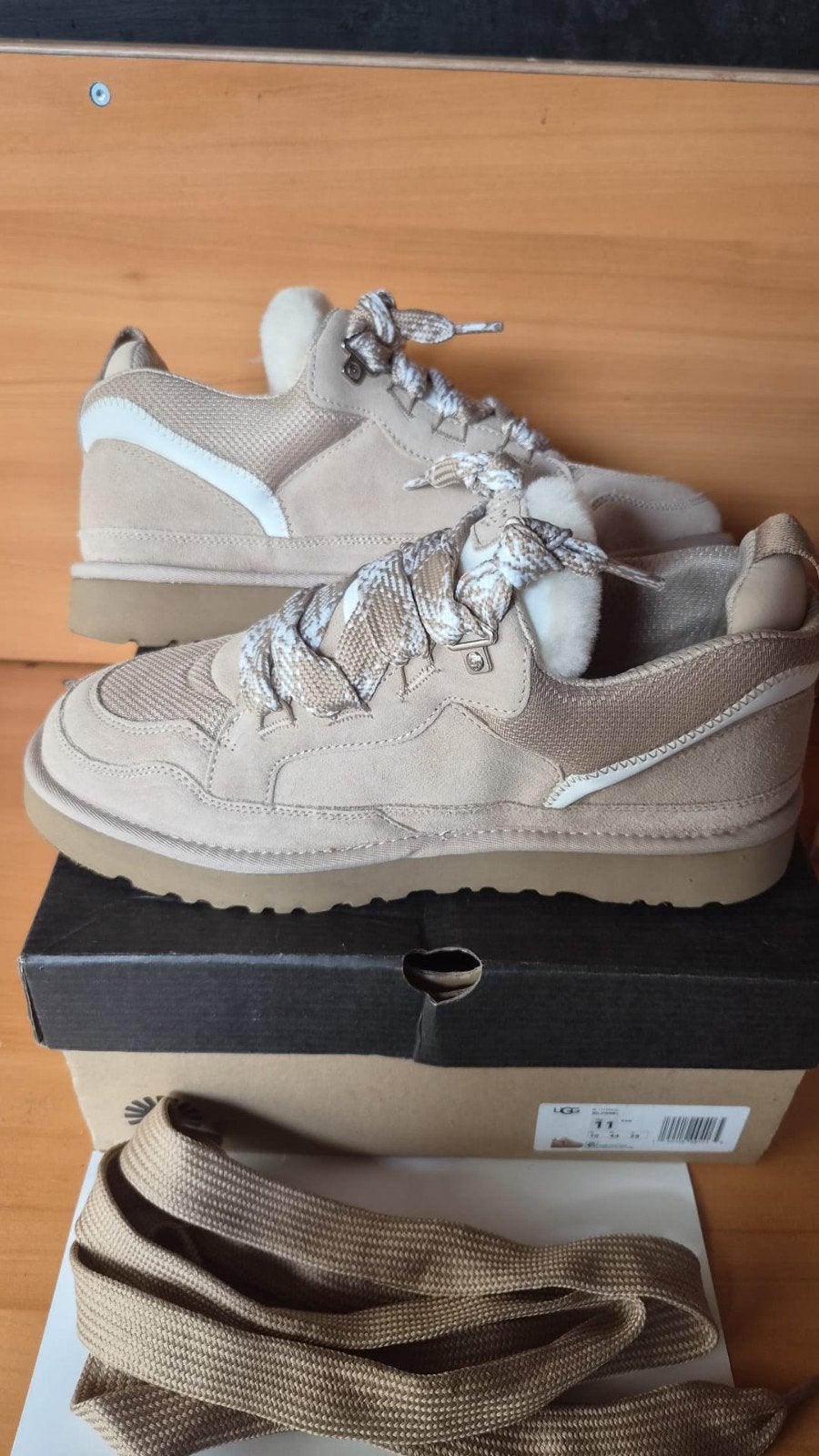 Ugg sneakers maat 44 nieuw in doos, Ophalen of Verzenden, Nieuw, Overige kleuren, Sneakers of Gympen