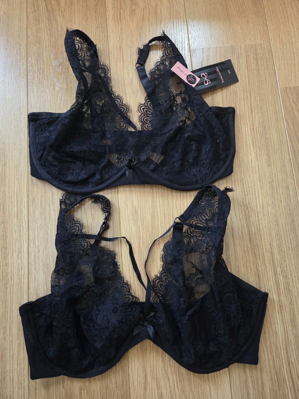 2 HUNKEMÖLLER BH'S zwart met kant 85G en 90F...nieuw/zgan.., Ophalen of Verzenden, Zwart, BH