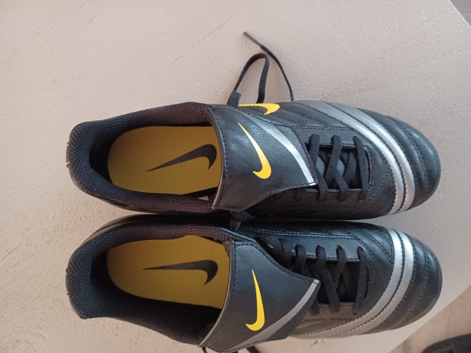 Nike voetbalschoenen maat 38,5, Ophalen, Gebruikt, Schoenen