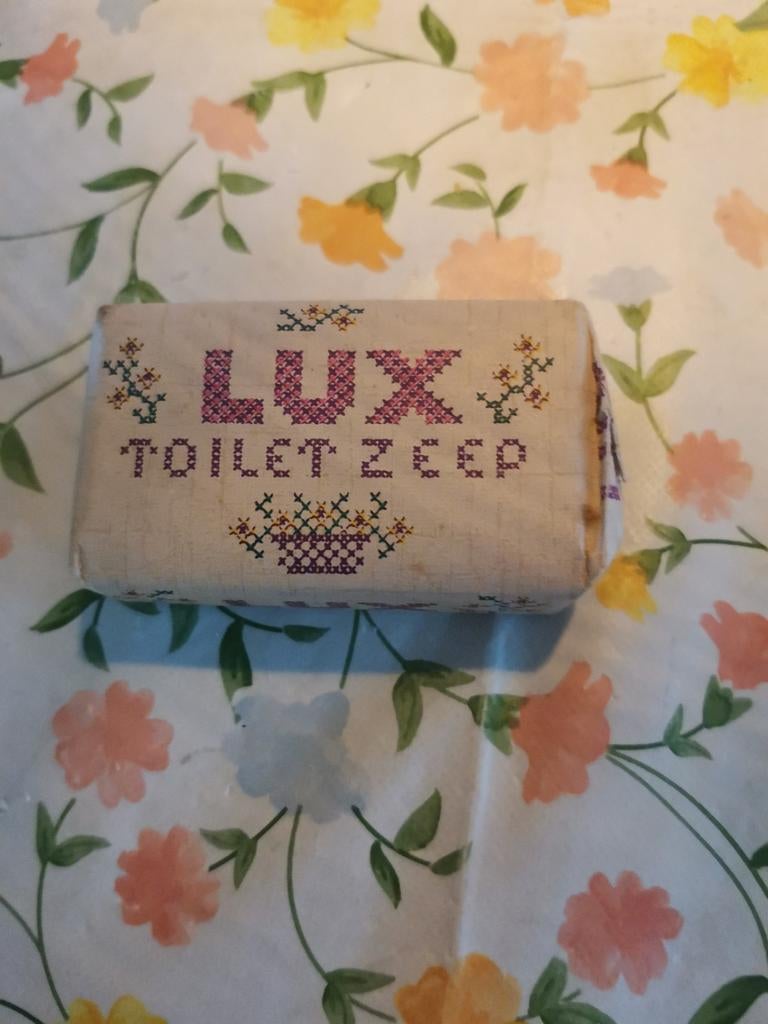 Vintage Lux Toilet Zeep - Ongebruikt verzamelobject, Ophalen of Verzenden