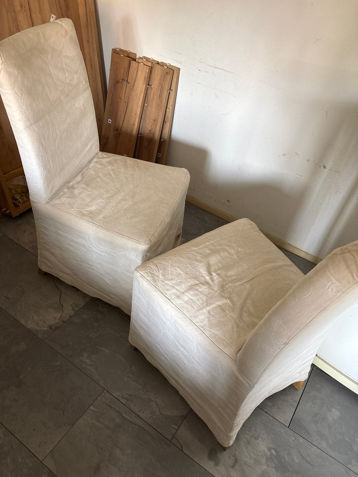 Twee gebruikte stoelen met stoffen bekleding, Huis en Inrichting, Ophalen, Gebruikt, Twee, Overige kleuren