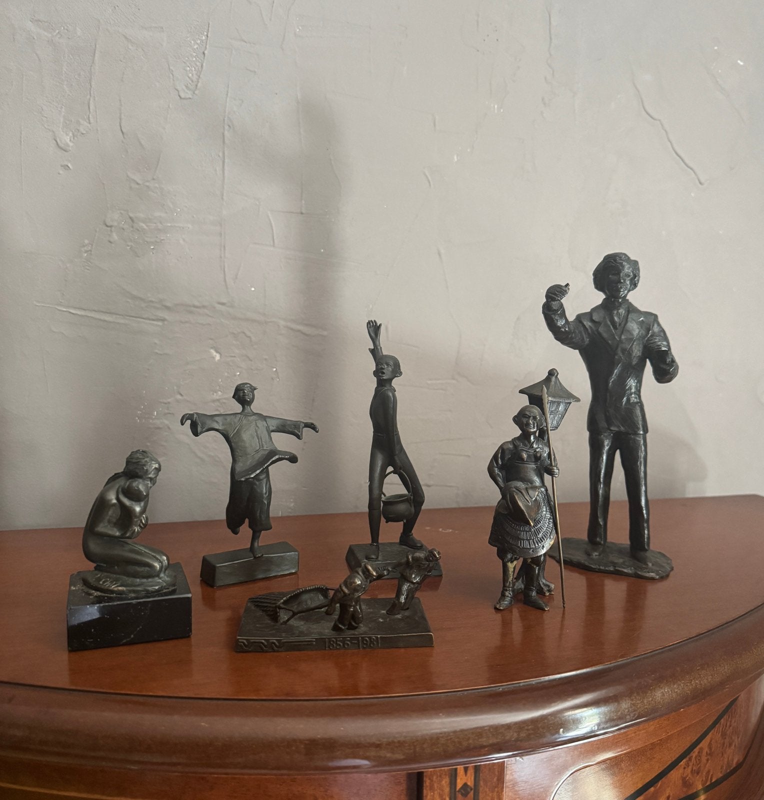 Diverse bronzen beeldjes zie advertentie, Groep mensen, Minder dan 20 cm, Handgemaakt, Ophalen of Verzenden
