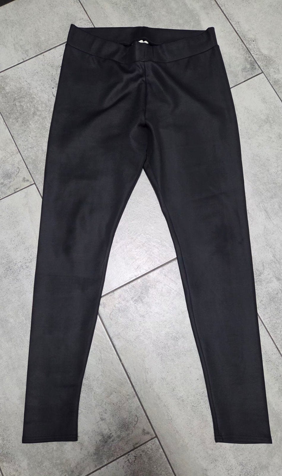 zwarte glans legging maat XL/42, Kleding | Dames, Legging, H&M, Zwart, Maat 40/42 (M)