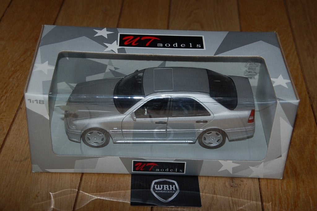 1:18 MERCEDES C36 AMG silver 1997 UT models WRH, Hobby en Vrije tijd, Verzenden, Zo goed als nieuw, Auto, UT Models