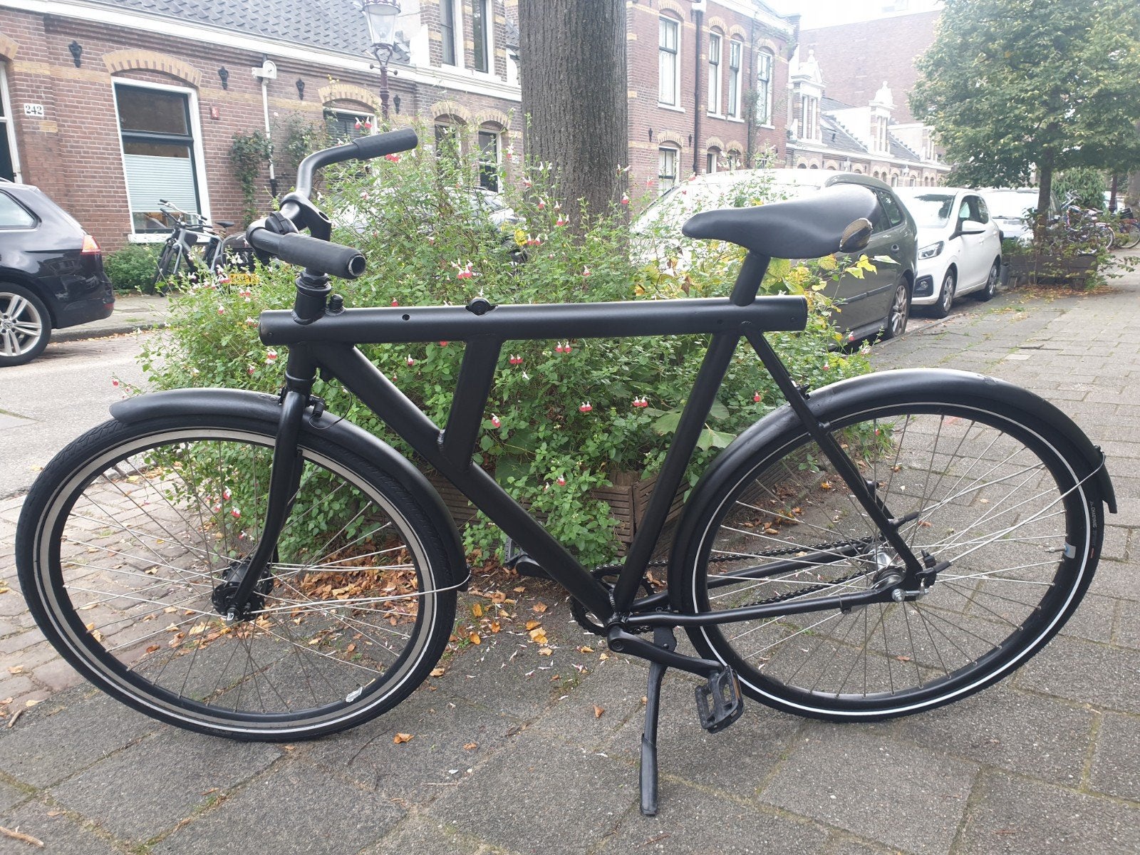 Foto 3 van VanMoof citybike herenfiets caferacer