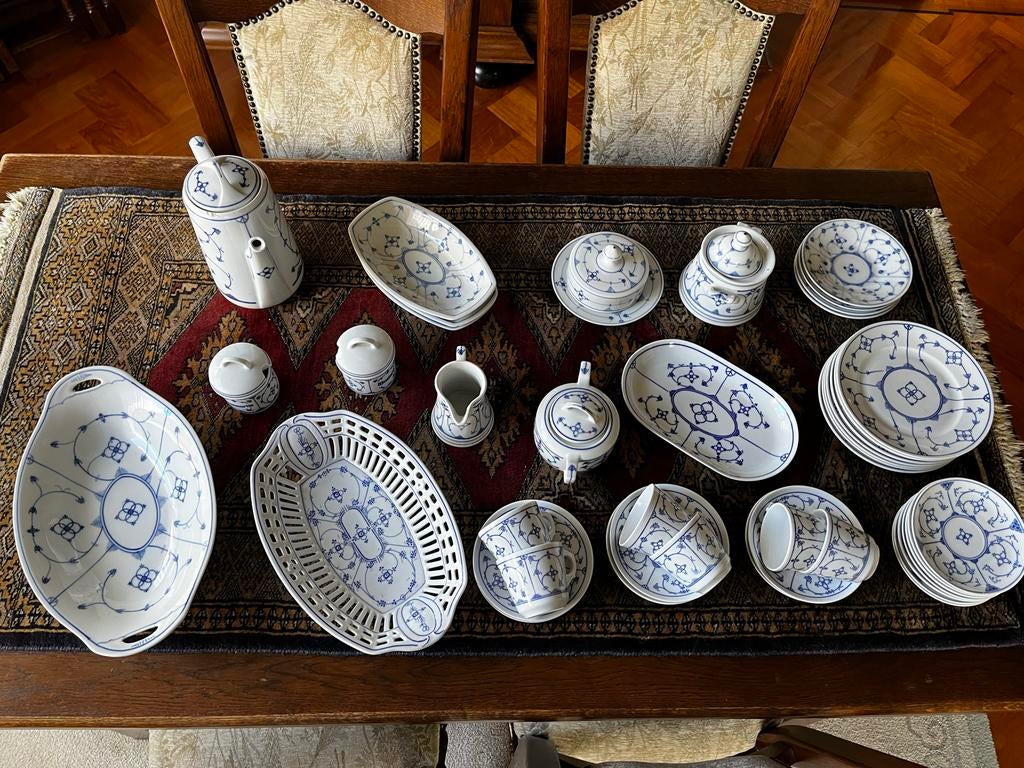 Blau Saks porselein servies, Ophalen