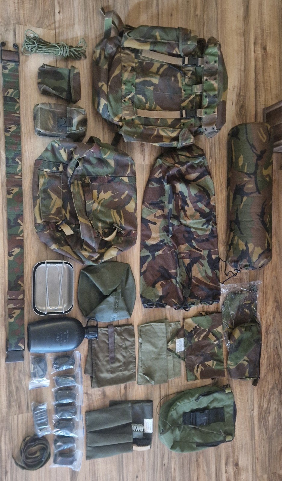 Nieuwe KL PGU GVT jaren '90/'00 Woodland DPM set, Verzamelen, Ophalen of Verzenden, Landmacht, Nederland