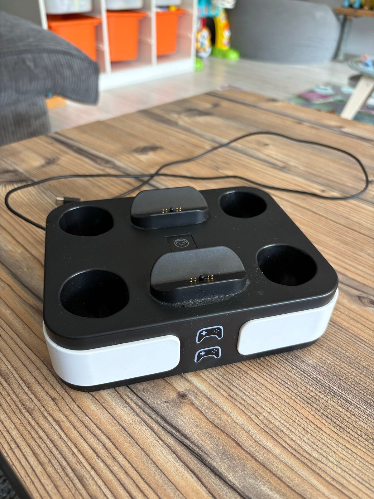 Oplaadstation USB-C voor PS5 Controllers, Ophalen, Gebruikt, Voeding, Oplader of Kabel, PlayStation 5