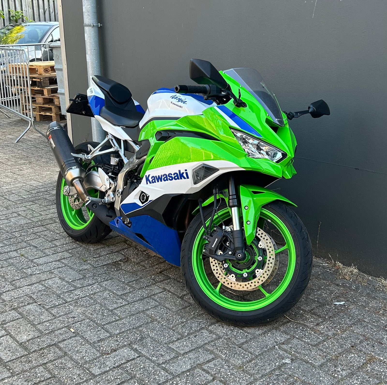 Kawasaki ZX4RR (A2), Motoren, 4 cilinders, Gebruikt, Minimaal motorrijbewijs A2, Handgeschakeld