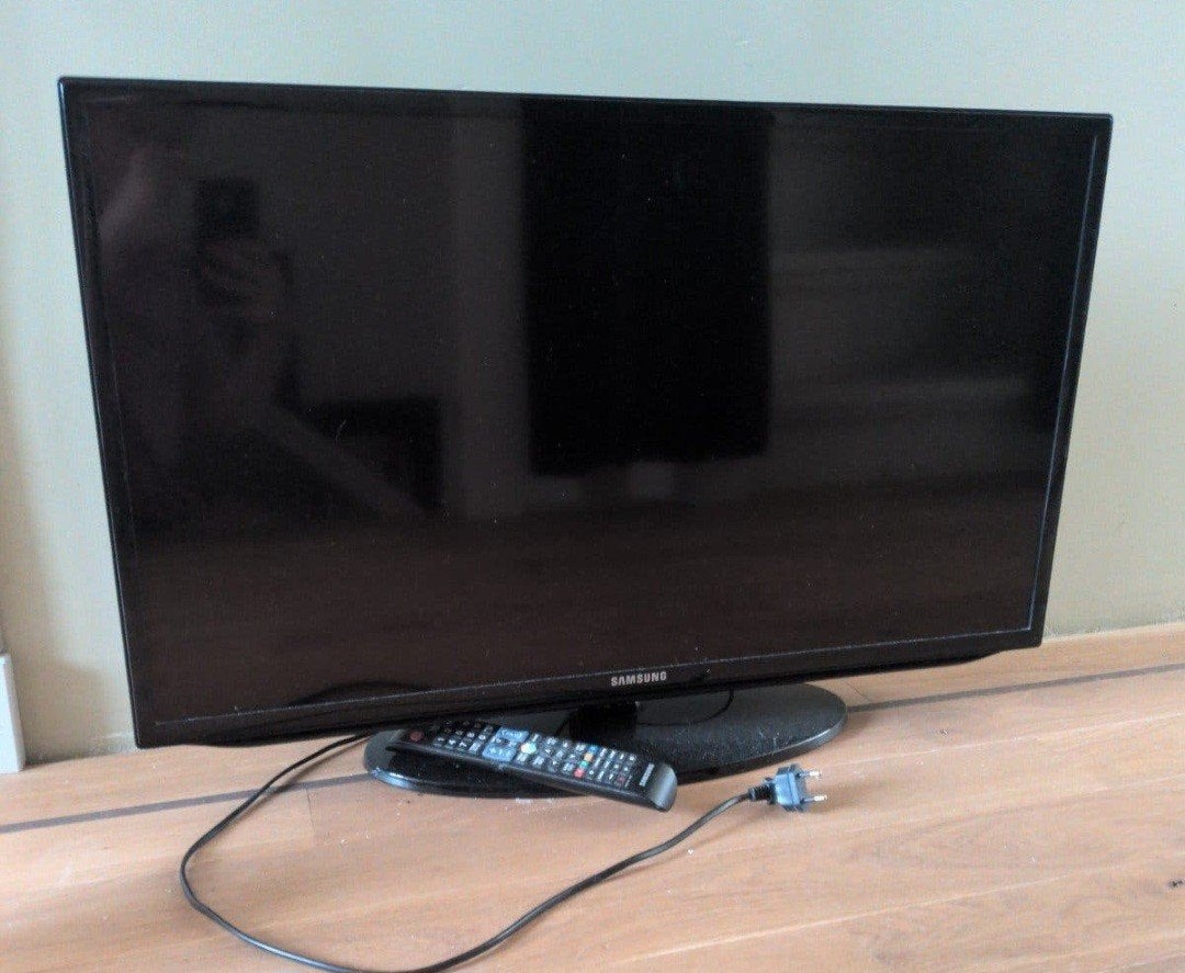 samsung smart tv 32 inch met afstandsbediening, LED, 50 Hz, Ophalen of Verzenden, Zo goed als nieuw