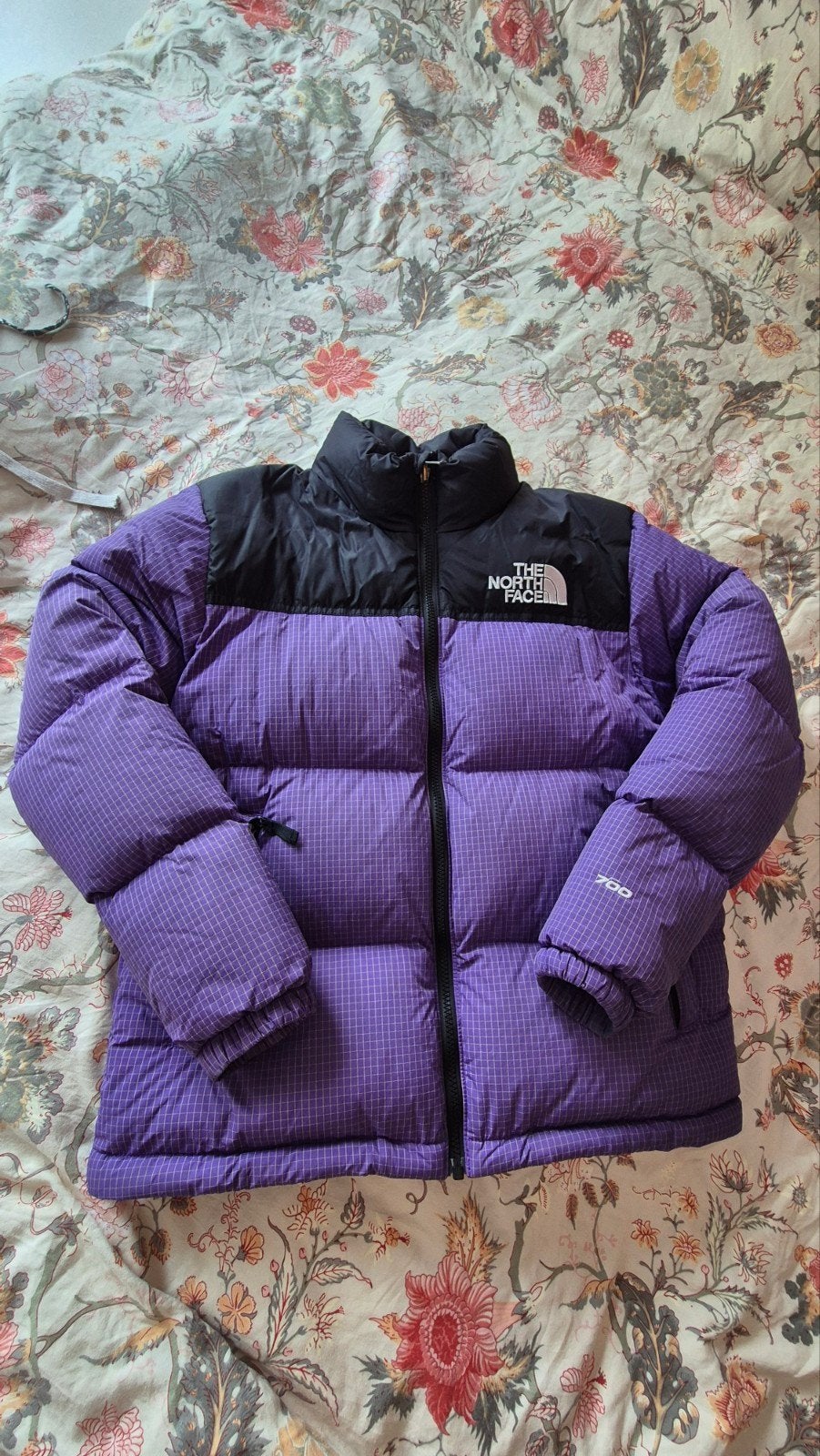 The North Face Nuptse Puffer Jas Paars/Zwart Maat XL, Ophalen, Jongen of Meisje, Jas, Gebruikt