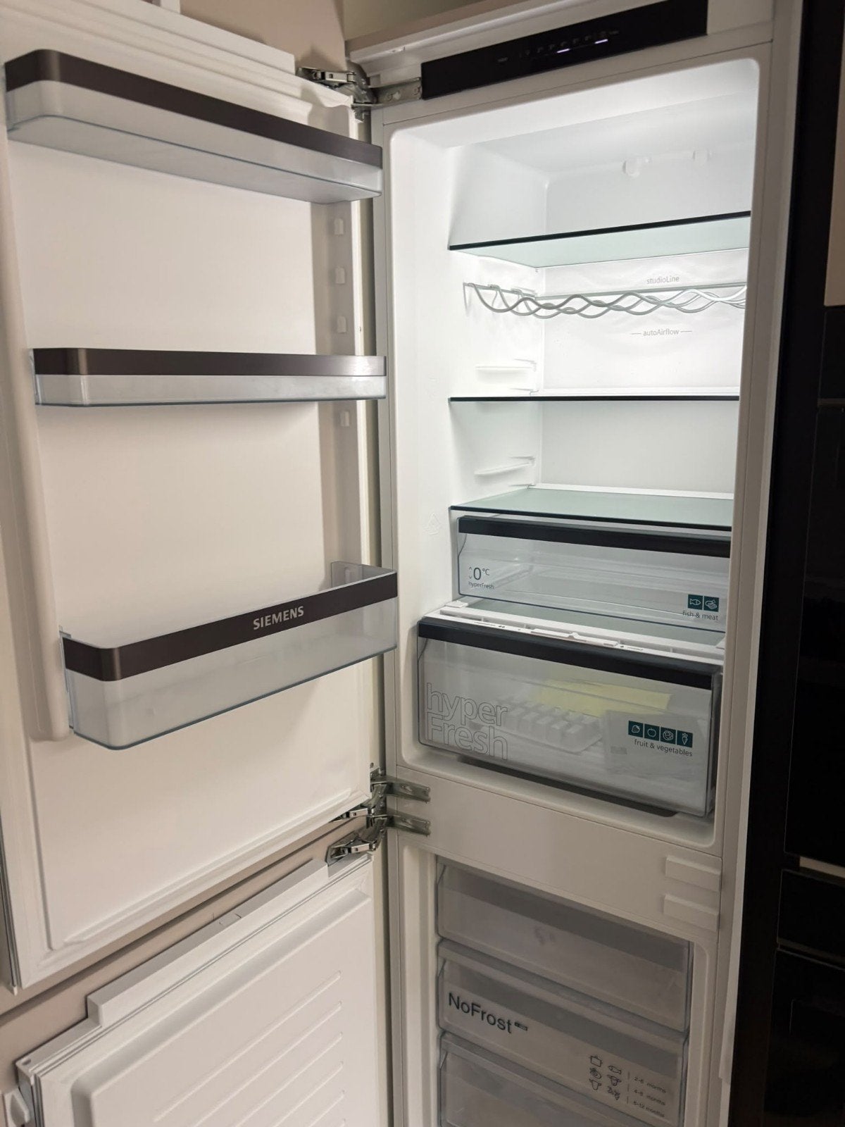 Nieuwe Siemens inbouw koelvriescombinatie KI86NSFE0, Witgoed en Apparatuur, Ophalen, Nieuw, Minder dan 60 cm, 160 cm of meer