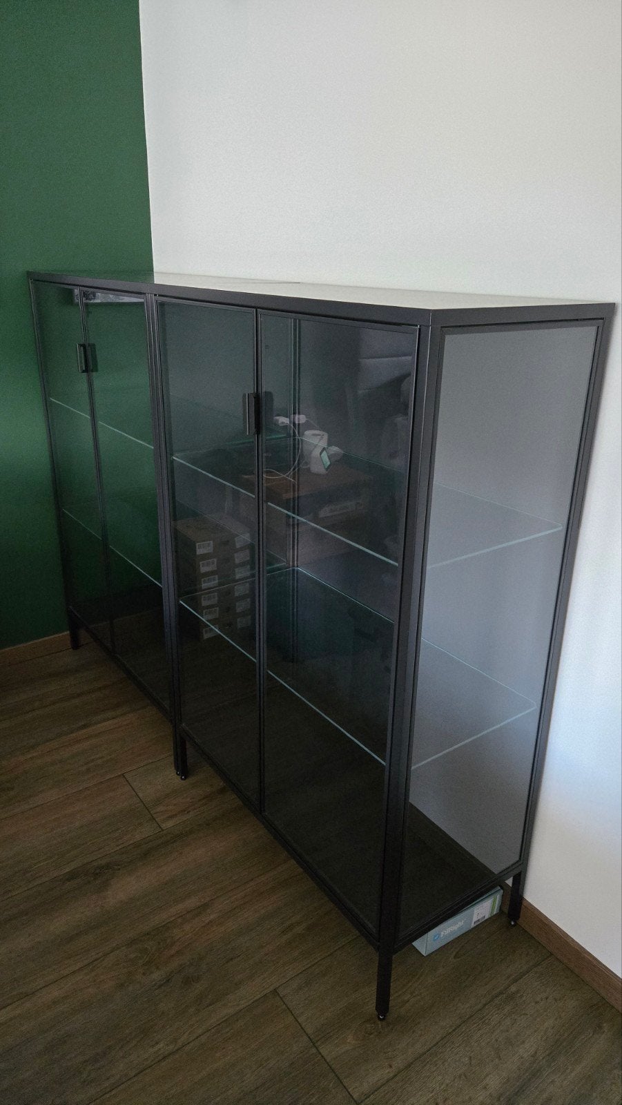 1x Ikea Rudsta
Vitrinekast Antraciet 80x37x120 cm, Ophalen, Met deur(en), 100 tot 150 cm, 50 tot 100 cm