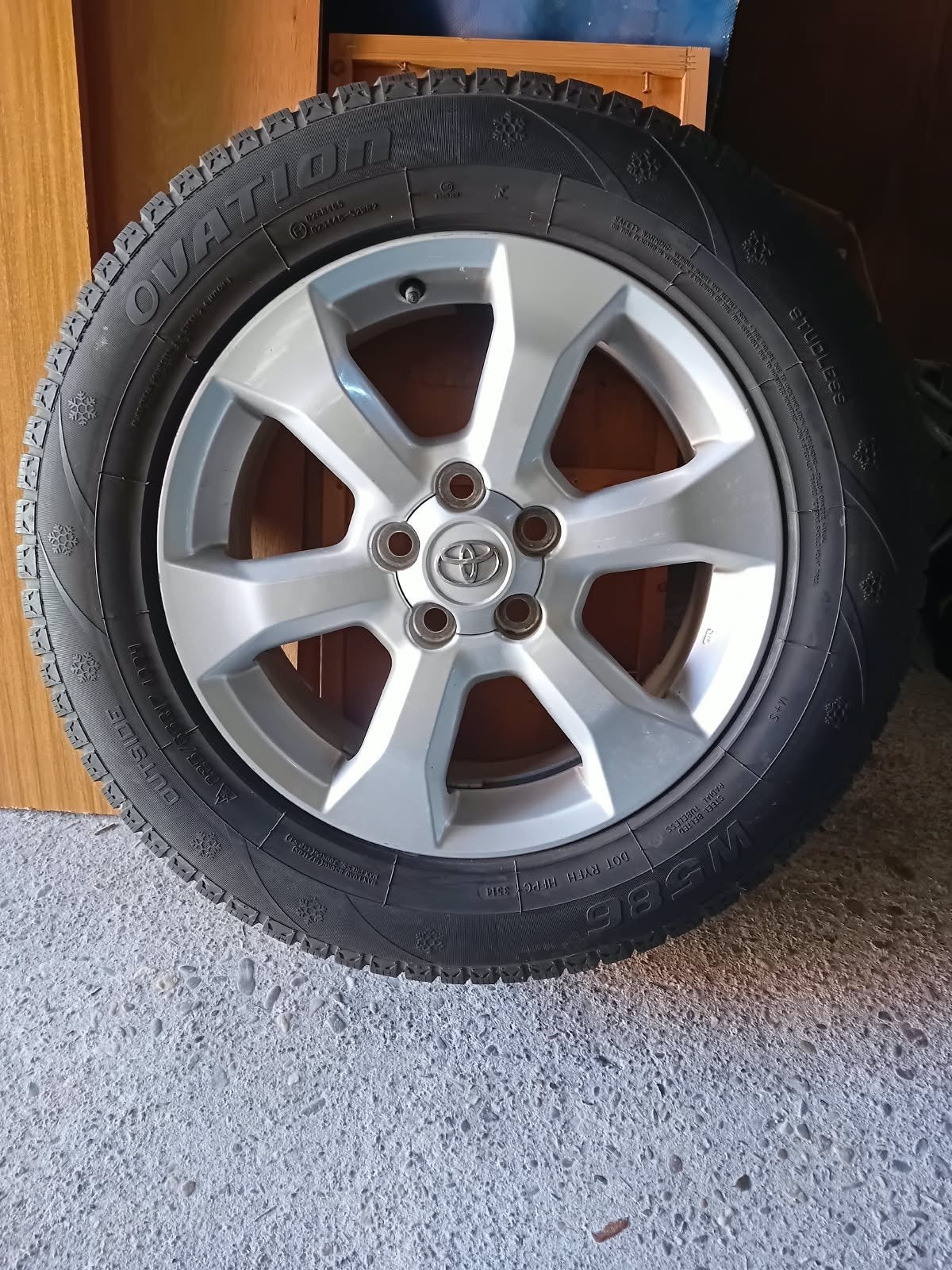 reservewiel Toyota Rav4, Auto-onderdelen, Ophalen, 17 inch, Winterbanden, 225 mm