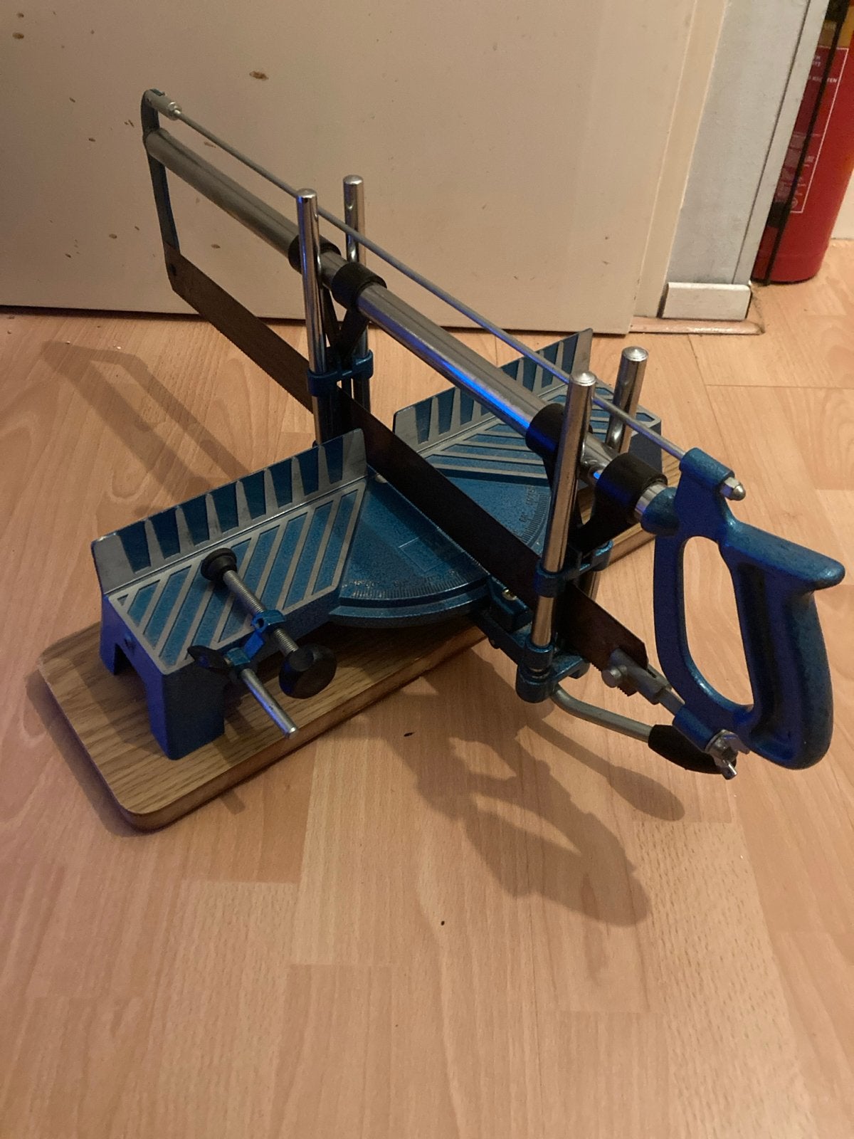 Gebruikte afkortzaag met verstekbak, Ophalen of Verzenden, Gebruikt, Afkortzaag