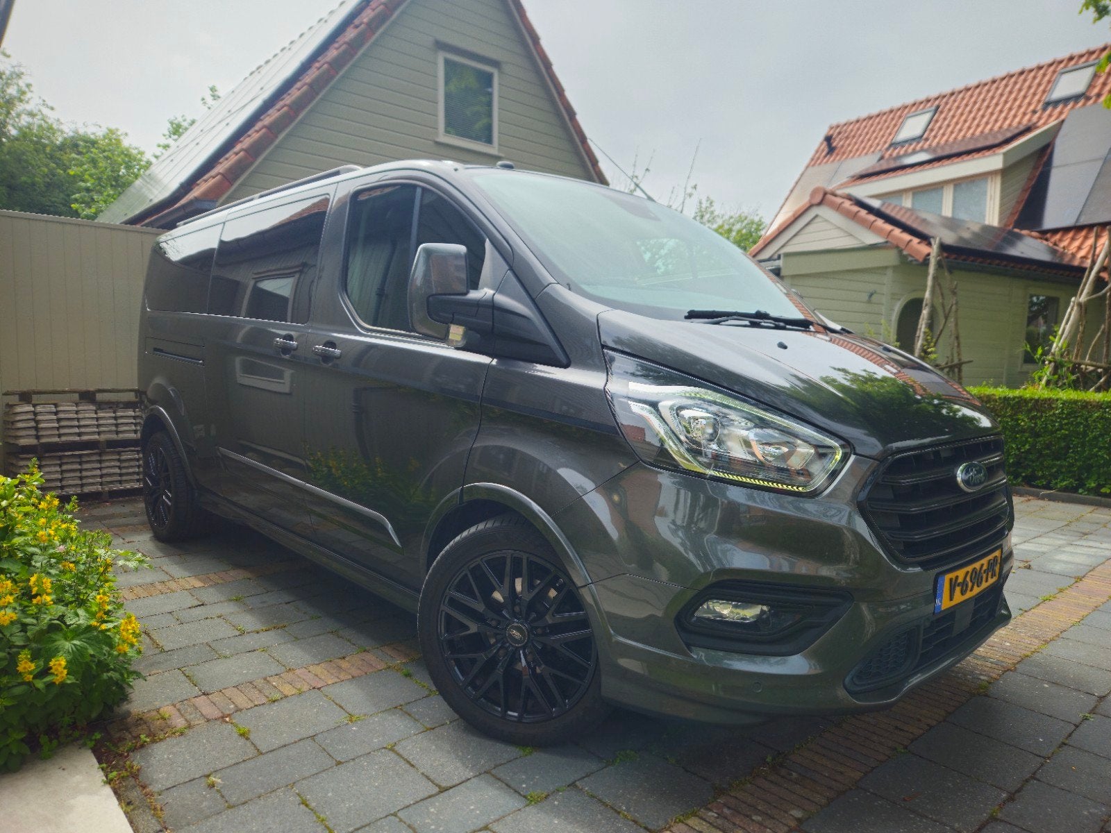 Zeer mooie Ford Transit Custom Sport full options nieuwe APK, Voorwielaandrijving, 2175 kg, 1995 cc, 4 cilinders