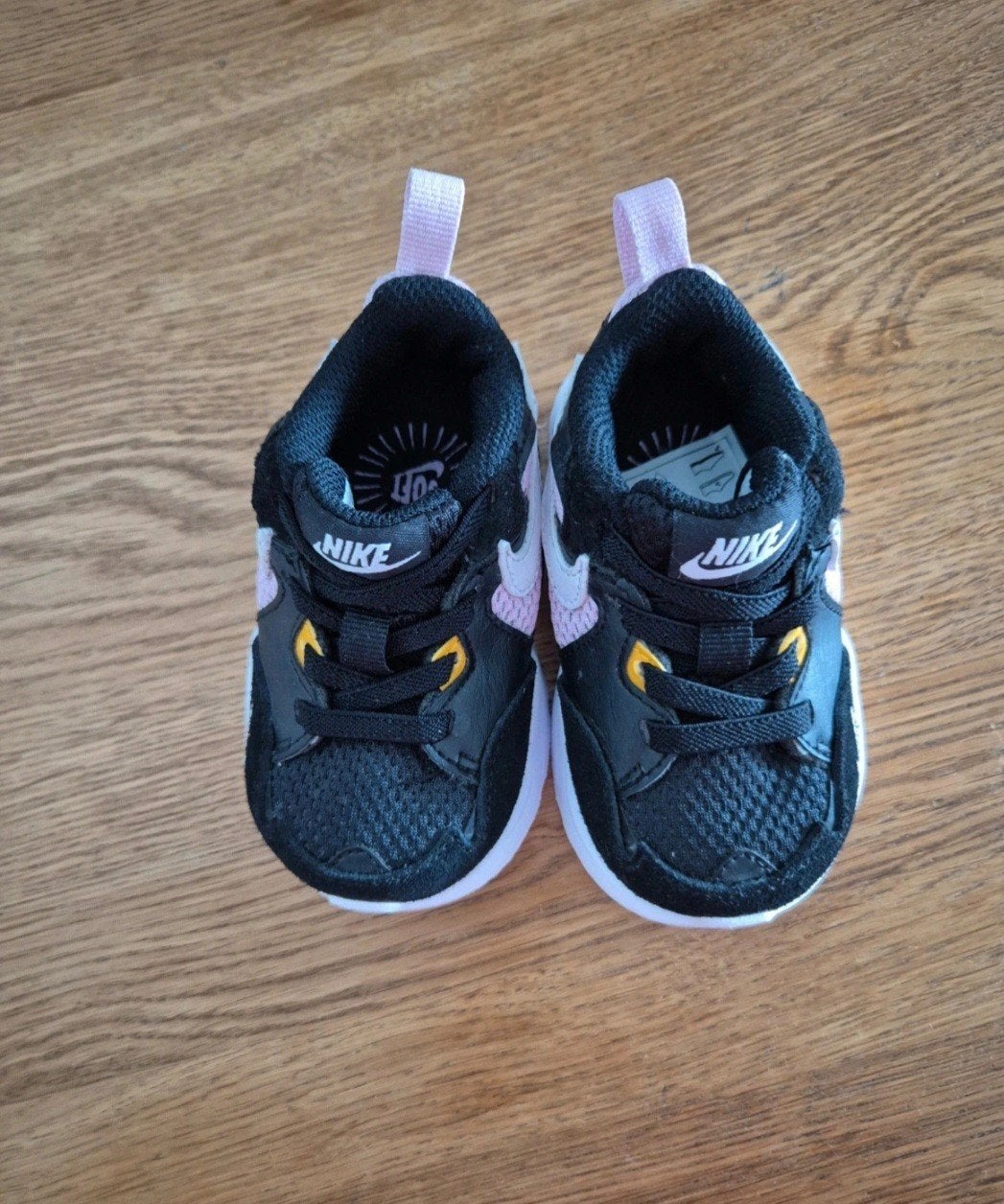 Nieuwe Nike Air kinderschoenen maat 19,5, Nieuw, Ophalen of Verzenden, Nike air, Jongen of Meisje