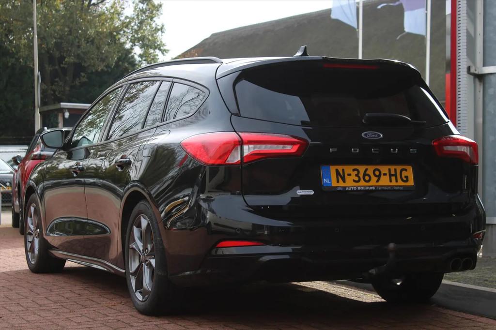 Ford Focus 1.0 EcoBoost *ST Line* | Trekhaak | € 13.990,00, Focus, Gebruikt, Zwart, Origineel Nederlands