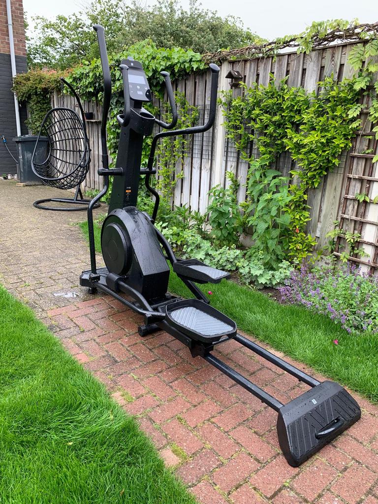 Crosstrainer Domyos opvouwbaar 9 kg vliegwiel - Zgan, Sport en Fitness, Ophalen, Buik, Zo goed als nieuw, Crosstrainer