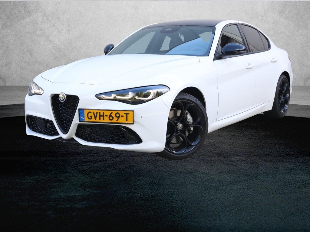 Alfa Romeo Giulia 2.0 T GME AWD Sprint | Navigatie | Harman, Auto's, Alfa Romeo, 4 cilinders, Bedrijf, Sedan, Giulia