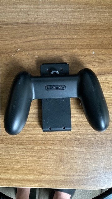 Nintendo Joy-Con Charging Grip - Switch, Spelcomputers en Games, Spelcomputers | Nintendo Switch, Ophalen, Gebruikt, Met 1 controller