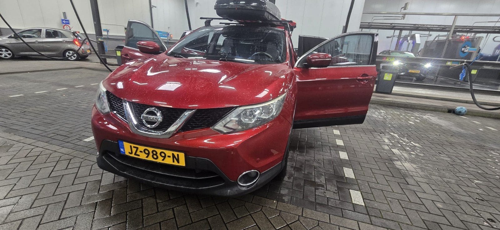 Nissan Qashqai 1.2 Dig-t 85KW 2WD 2014 Rood, Auto's, Voorwielaandrijving, 4 cilinders, Handgeschakeld, 115 pk
