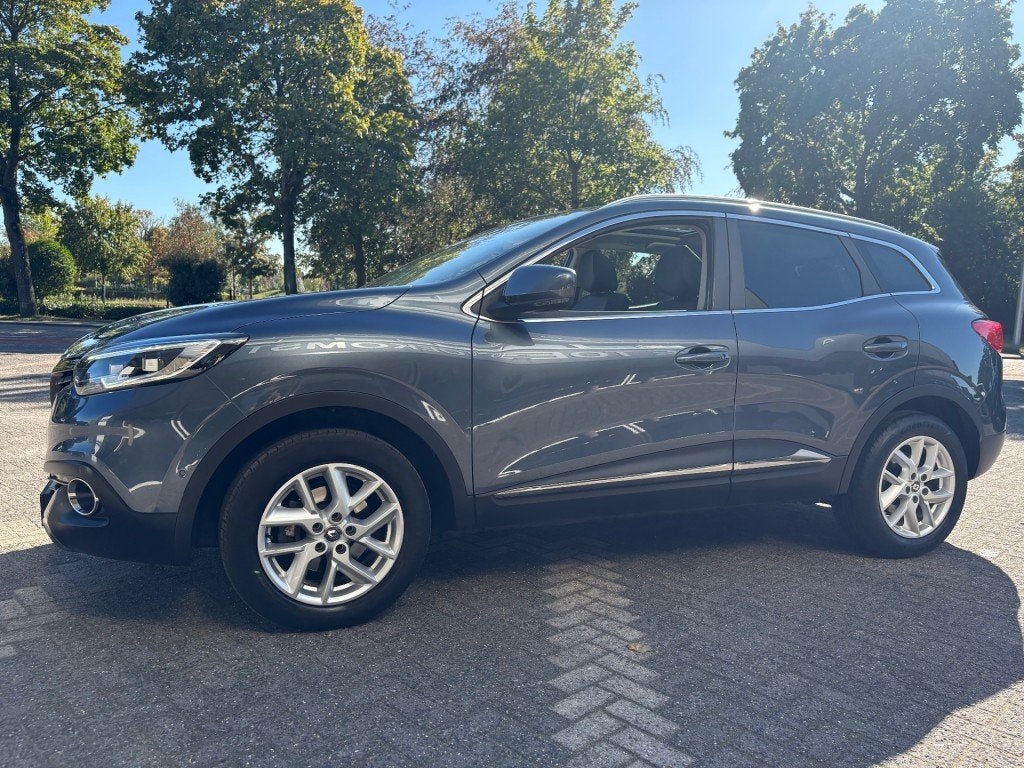 Renault KADJAR 1.2 TCE 130 Intens Panorama Dak Leder Parkeer, Auto's, Voorwielaandrijving, Kadjar, 4 cilinders, Met garantie (alle)