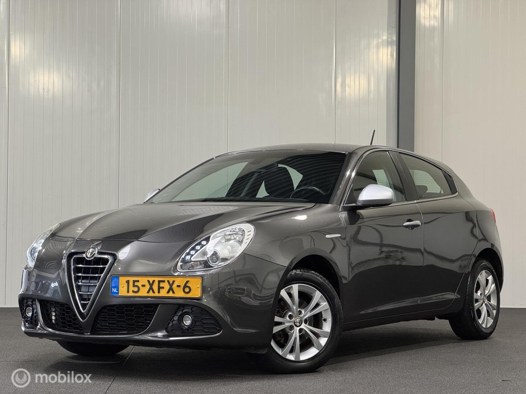 Alfa Romeo Giulietta 1.6 JTDm Distinctive [ NAP navi clima c, Auto's, Voorwielaandrijving, Euro 5, 4 cilinders, Origineel Nederlands