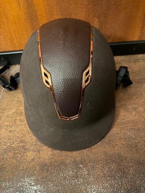 Paardrijhelm bruin met rosé goud & handschoenen bruin XS, Dieren en Toebehoren, Paardrijkleding, Ophalen, Zo goed als nieuw, Cap
