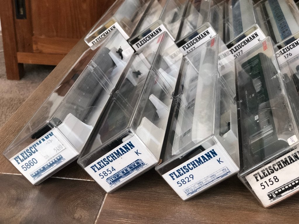 FLEISCHMANN  nieuwe  DIVERSE  RIJTUIGEN   (325), Gelijkstroom, Fleischmann, Ophalen of Verzenden, Nieuw
