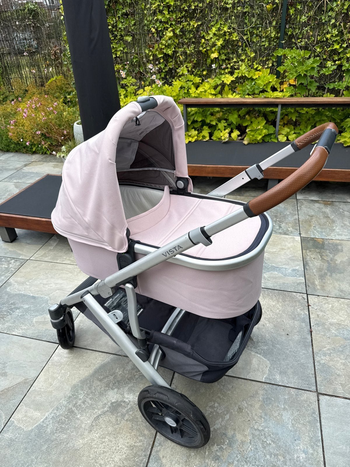 UPPAbaby VISTA V2 kinderwagen met reiswieg en accessoires, Zo goed als nieuw, Combiwagen, Met reiswieg, Ophalen