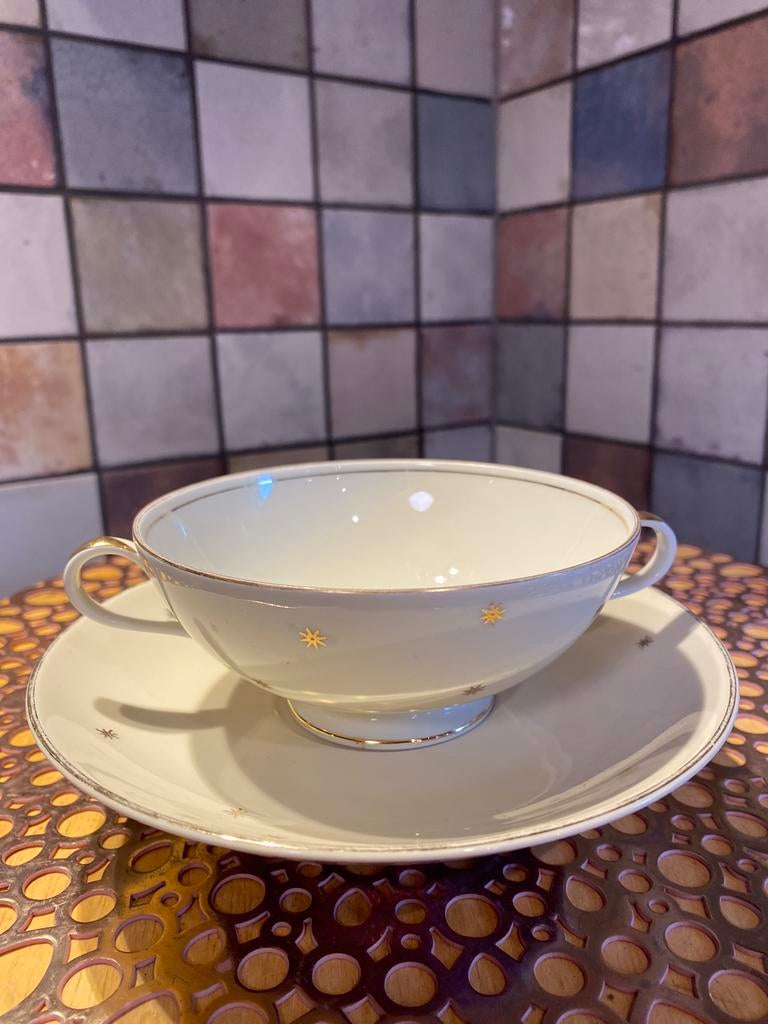F. Furstenberg,vintage soep kop en schotel,doorsnee 12 cm, Antiek en Kunst, Antiek | Servies los, Ophalen of Verzenden