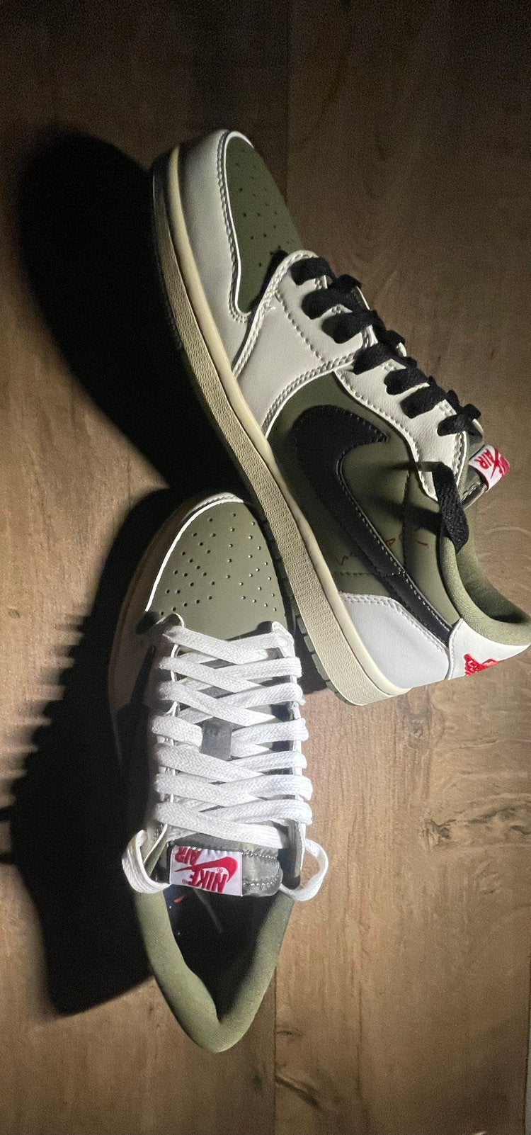 Travis scott olive green, Ophalen of Verzenden, Zo goed als nieuw, Schoenen