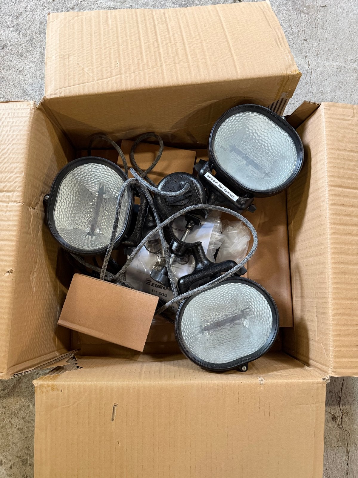 Nieuwe Eurom P1500 Infrarood Terrasverwarmer voor Parasol, Ophalen of Verzenden, Nieuw, Elektrisch, Parasol