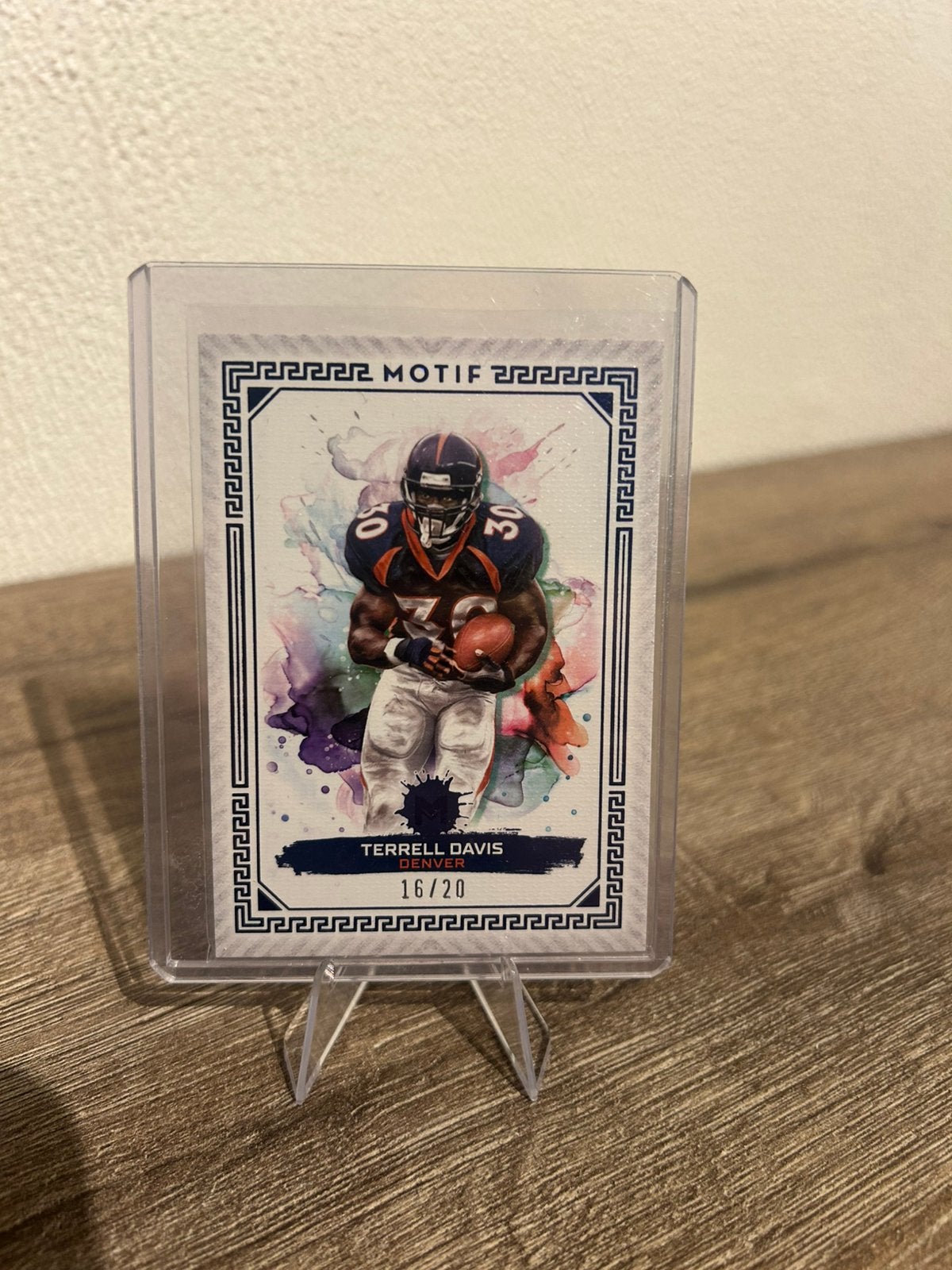 Terrell Davis 2024 Topps Motif Football #32 /20 Blue Denver, Ophalen of Verzenden, Zo goed als nieuw, Plaatje