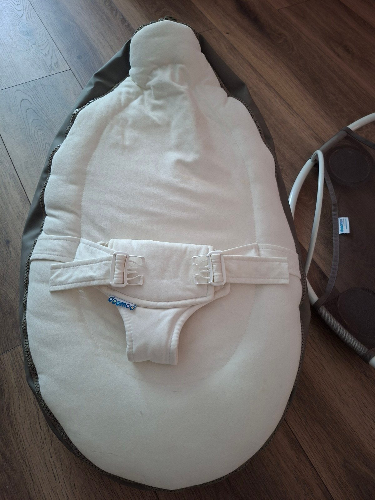 Doomoo Seat'n Grow baby zitzak., Ophalen, Zo goed als nieuw, Overige merken, Met gordel(s) of riempje(s)