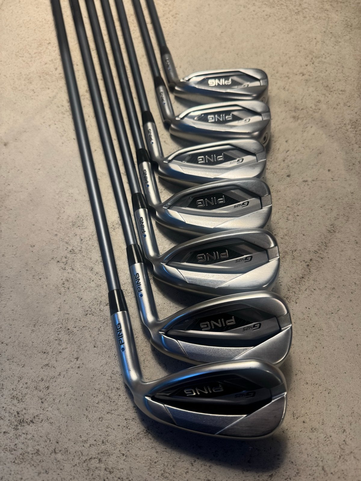 Ping G425 ijzer-set (5 tm S) met R-shafts, Sport en Fitness, Ophalen, Gebruikt, Set, Ping