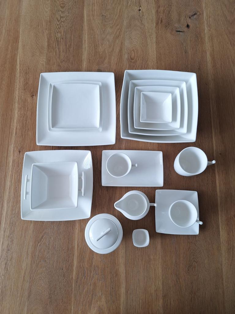 Groot Yong Squito servies - Bon Bistro, Huis en Inrichting, Ophalen, Zo goed als nieuw, Porselein, Overige stijlen